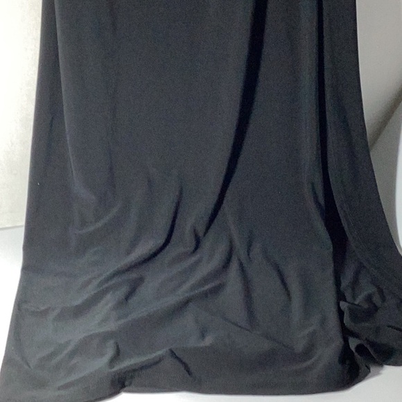 RALPH LAUREN
Women's Jersey Off-the-shoulder Side-slit Column Gown In Black - Picture 9 of 15